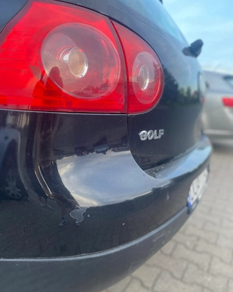 Volkswagen Golf cena 9500 przebieg: 250000, rok produkcji 2004 z Więcbork małe 106